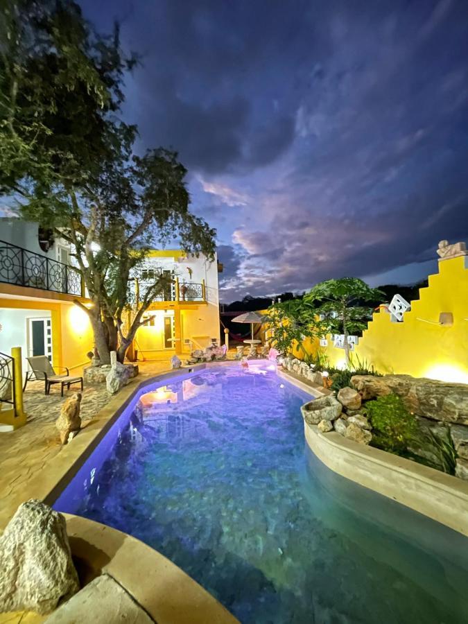 Buenosdias Izamal Bed & Breakfast エクステリア 写真
